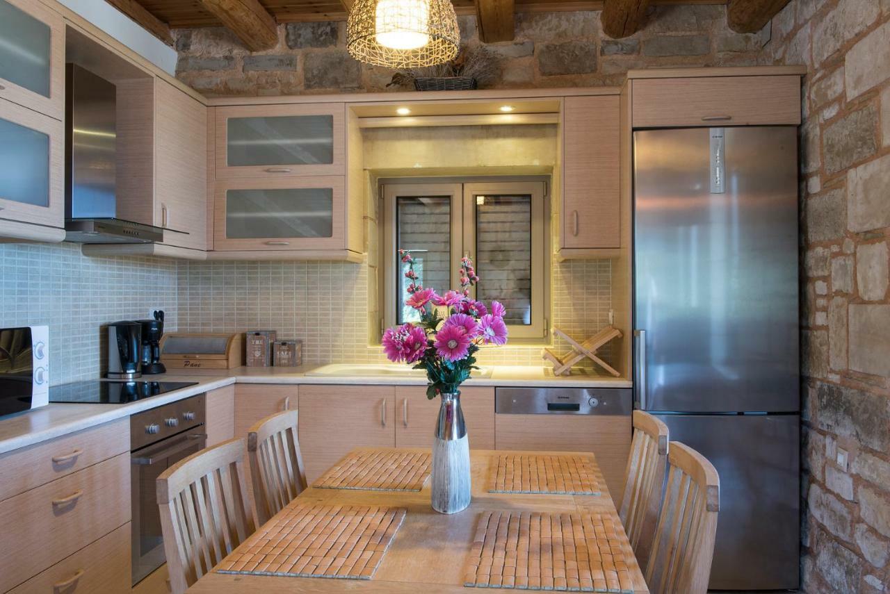 Pantanassa Villas Agia Marina Екстериор снимка